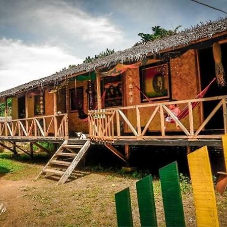 Rasta Family House Hotel Ел Нидо Екстериор снимка